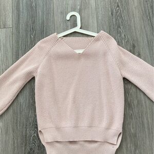 Elegant Pink Women's Sweater